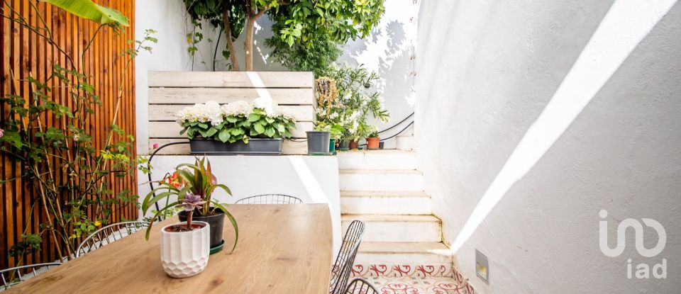 Apartment T4 in Santa Maria Maior of 150 m²