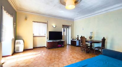 House T3 in Darque of 234 m²