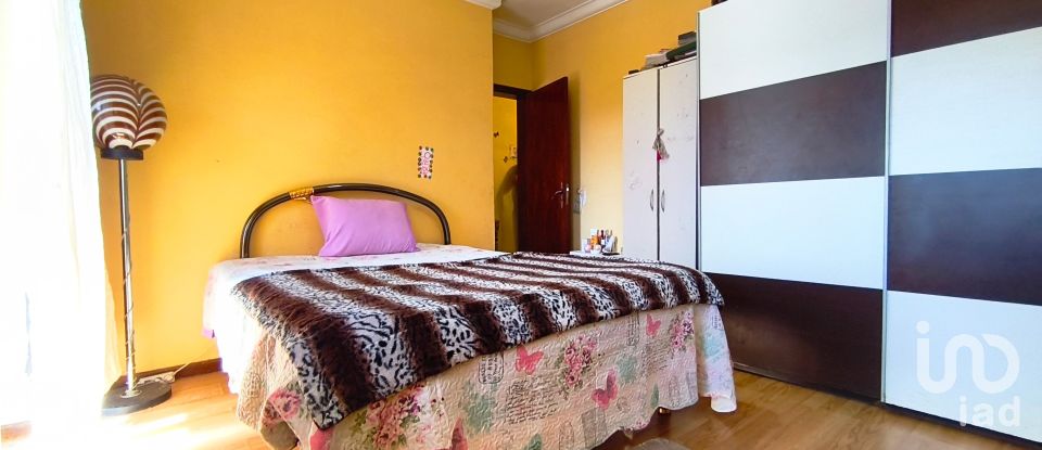 House T3 in Darque of 234 m²