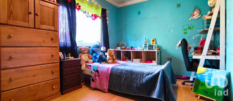 House T3 in Darque of 234 m²