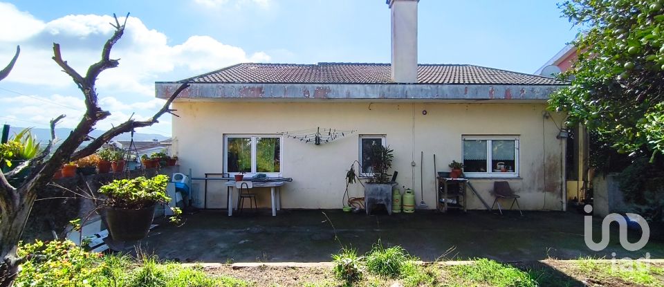 House T3 in Darque of 234 m²