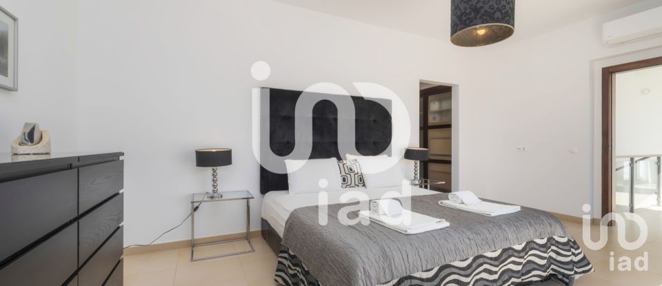 Maison T4 à Loulé (São Sebastião) de 300 m²