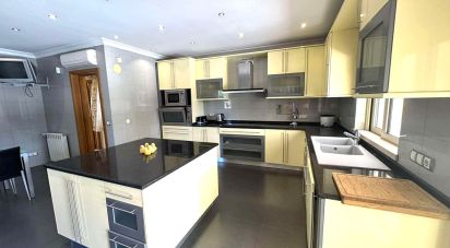 House T4 in Albufeira e Olhos de Água of 287 m²