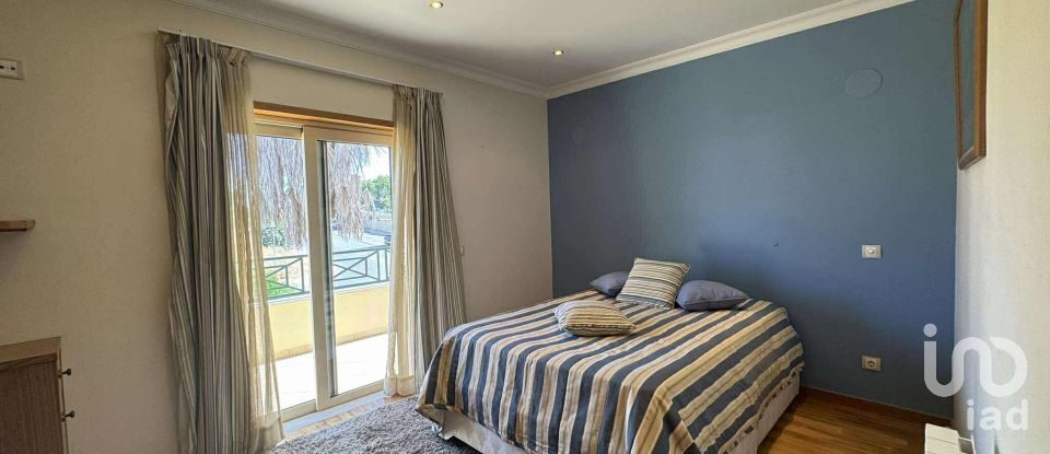 Moradia T4 em Albufeira e Olhos de Água de 287 m²