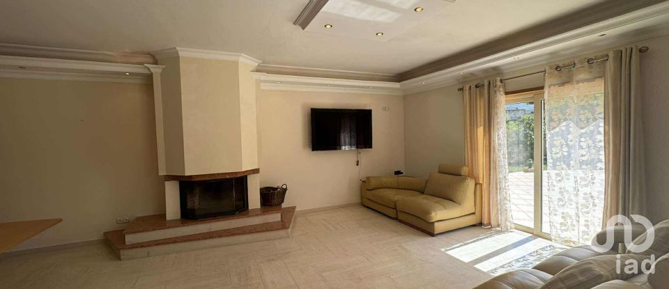 Moradia T4 em Albufeira e Olhos de Água de 287 m²