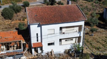 Maison T6 à Proença-a-Nova e Peral de 228 m²