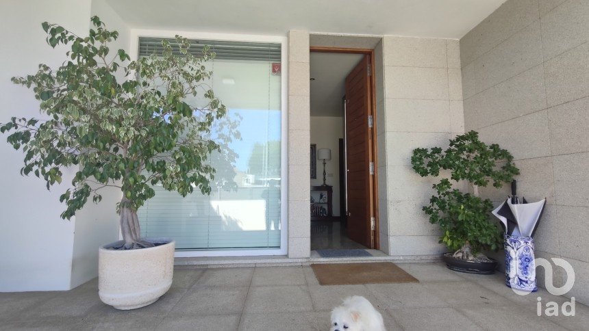 Maison T4 à Mazedo e Cortes de 258 m²