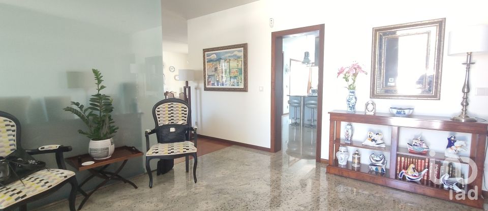 Maison T4 à Mazedo e Cortes de 258 m²