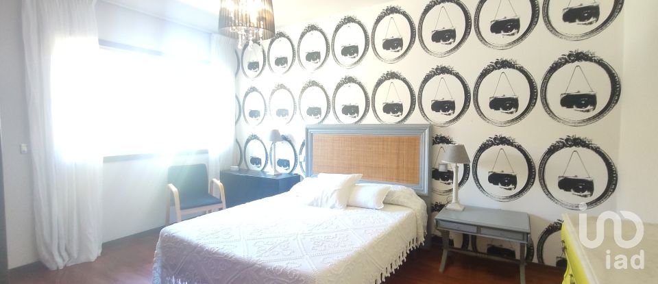 Maison T4 à Mazedo e Cortes de 258 m²