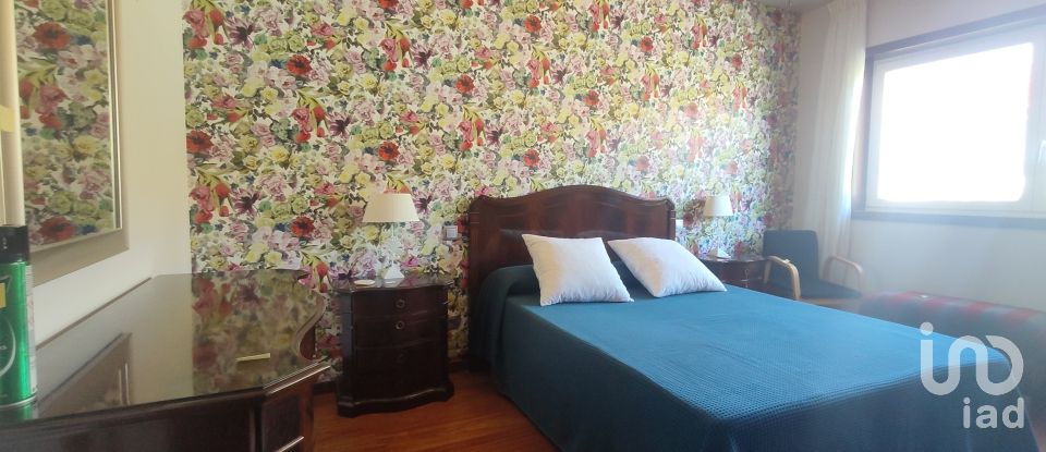 Maison T4 à Mazedo e Cortes de 258 m²