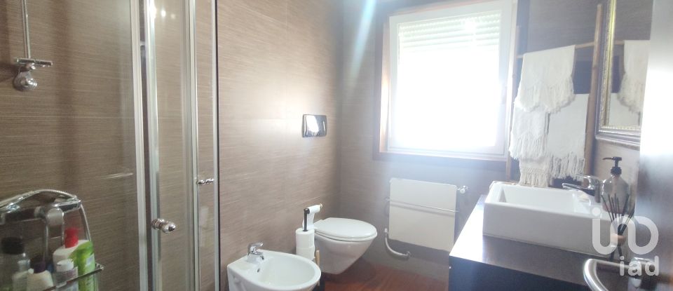 Maison T4 à Mazedo e Cortes de 258 m²