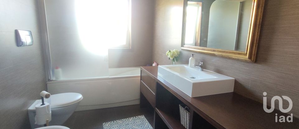 Maison T4 à Mazedo e Cortes de 258 m²