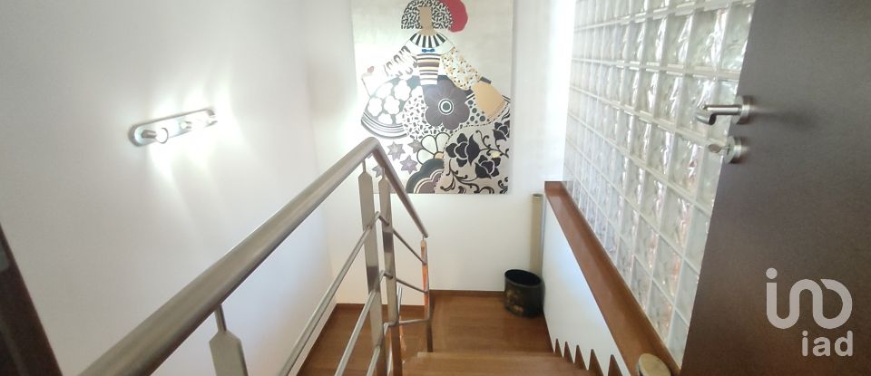 Maison T4 à Mazedo e Cortes de 258 m²