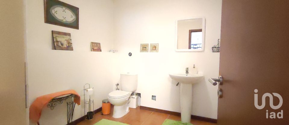 Maison T4 à Mazedo e Cortes de 258 m²