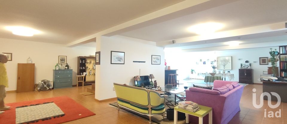 Maison T4 à Mazedo e Cortes de 258 m²