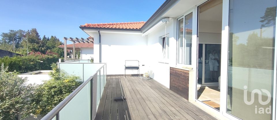 Maison T4 à Mazedo e Cortes de 258 m²