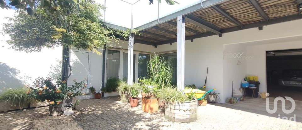 Maison T4 à Mazedo e Cortes de 258 m²