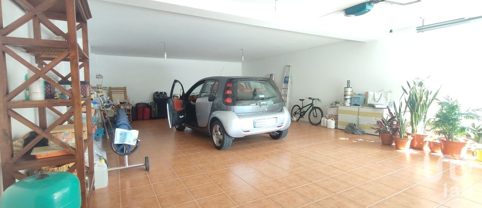 Maison T4 à Mazedo e Cortes de 258 m²