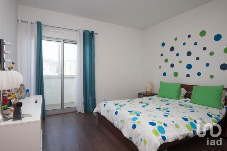 Apartment T1 in Oeiras e São Julião da Barra, Paço de Arcos e Caxias of 72 m²