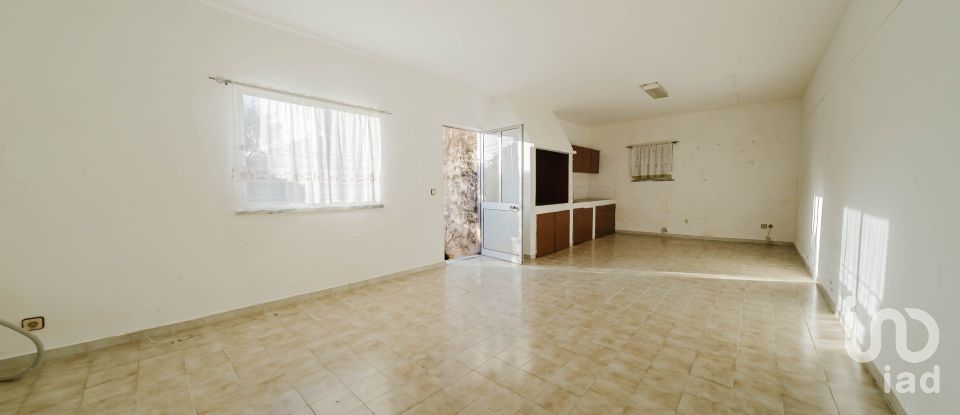 House T2 in Ferrel of 106 m²