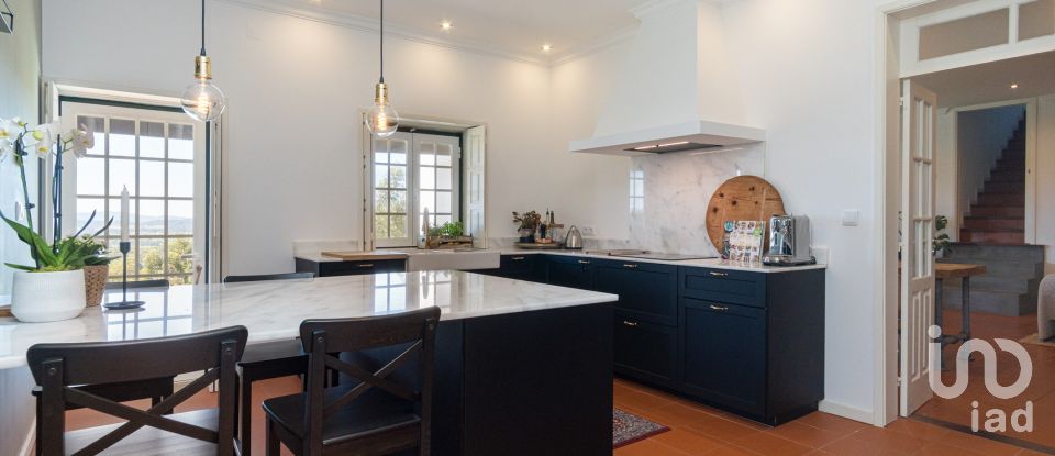 Moradia T4 em Marrancos e Arcozelo de 310 m²