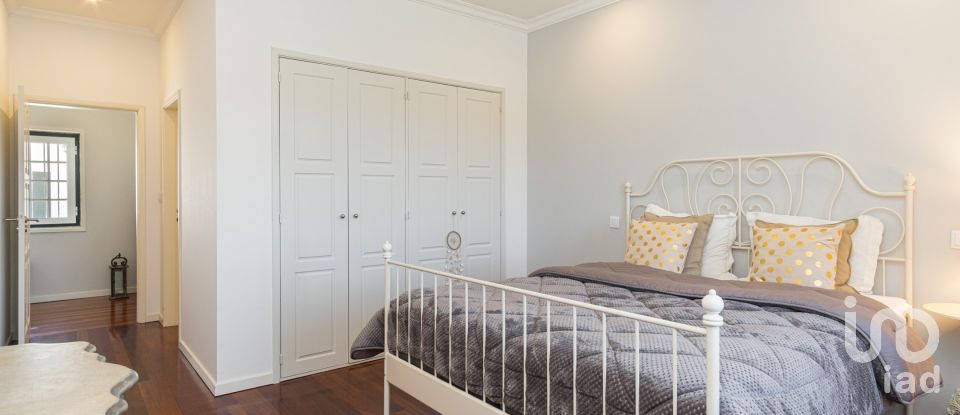 Moradia T4 em Marrancos e Arcozelo de 310 m²