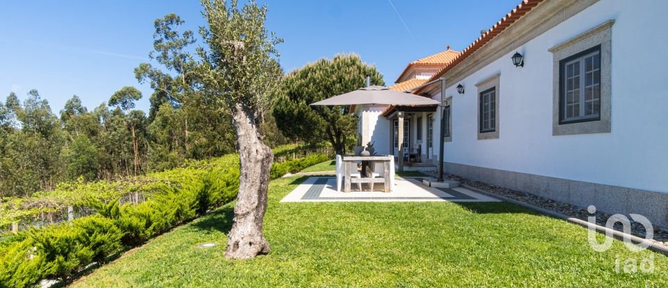 Moradia T4 em Marrancos e Arcozelo de 310 m²