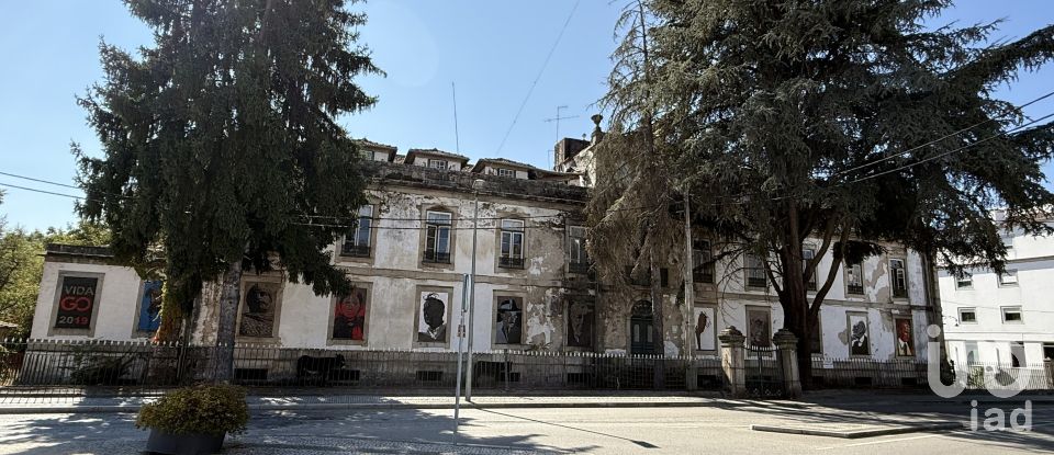 Manor T40 in Vidago (Vidago, Arcossó, Selhariz E Vilarinho Das Paranheiras) of 2,335 m²