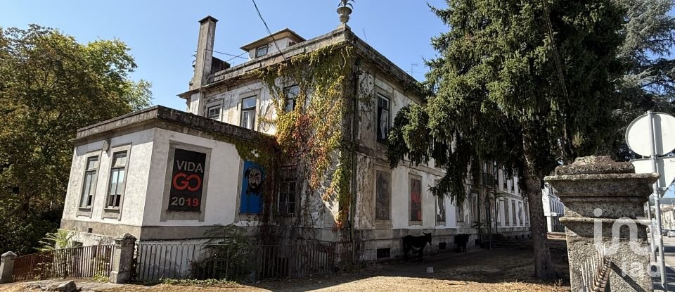 Manor T40 in Vidago (Vidago, Arcossó, Selhariz E Vilarinho Das Paranheiras) of 2,335 m²