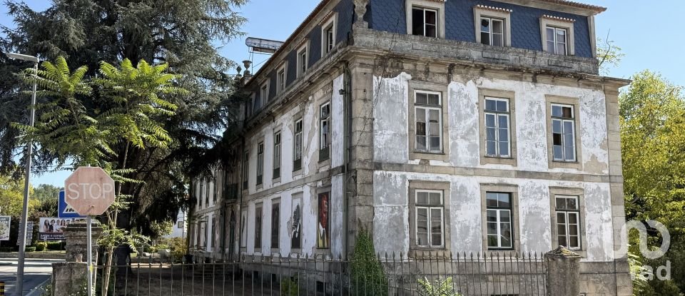 Manor T40 in Vidago (Vidago, Arcossó, Selhariz E Vilarinho Das Paranheiras) of 2,335 m²