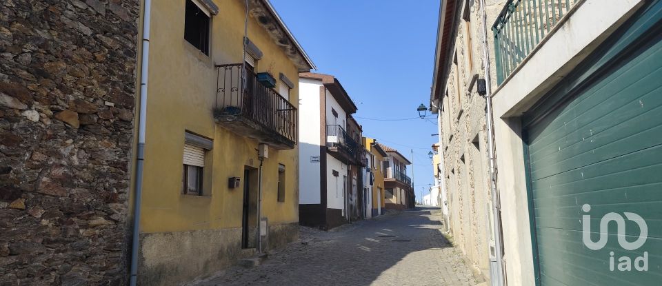 Moradia T2 em Mogadouro, Valverde, Vale de Porco e Vilar de Rei de 88 m²