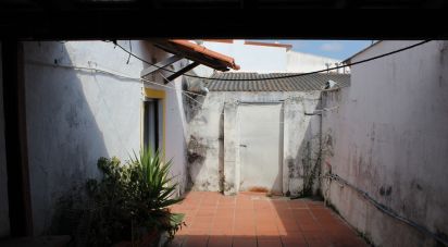 House T2 in Amoreira of 170 m²