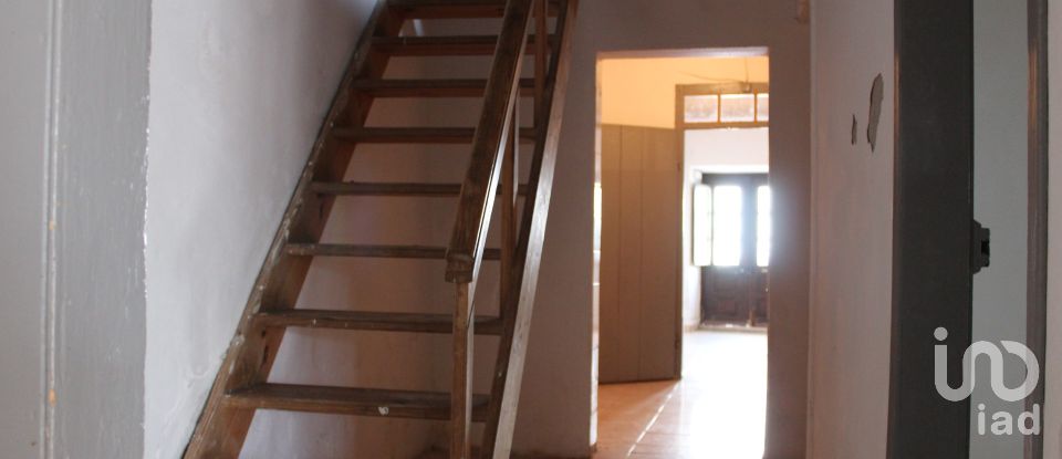 Moradia T2 em Amoreira de 170 m²