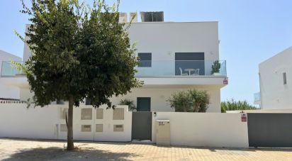 House T3 in Moncarapacho e Fuseta of 192 m²