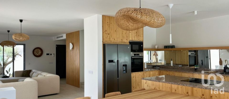 Moradia T3 em Moncarapacho e Fuseta de 192 m²