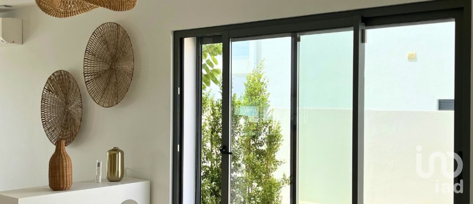 Moradia T3 em Moncarapacho e Fuseta de 192 m²