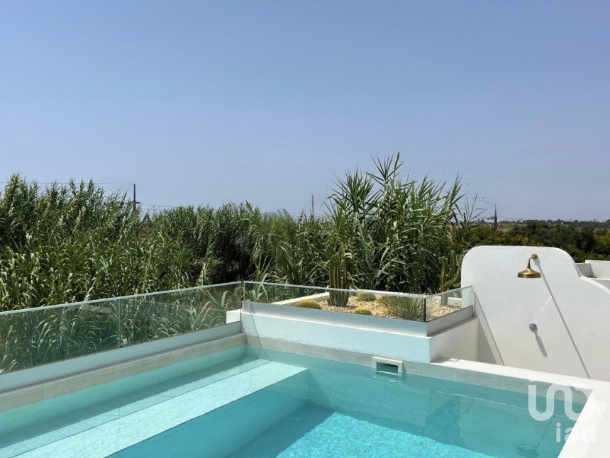 Moradia T3 em Moncarapacho e Fuseta de 192 m²