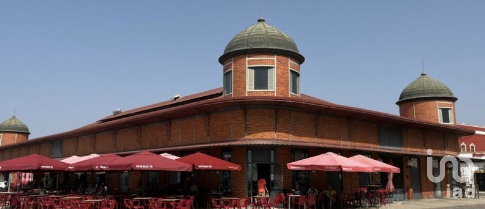 Moradia T3 em Moncarapacho e Fuseta de 192 m²