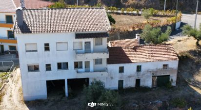 Maison T6 à Proença-a-Nova e Peral de 69 m²