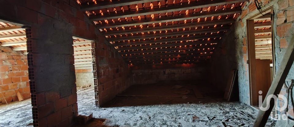 Moradia T6 em Proença-a-Nova e Peral de 69 m²