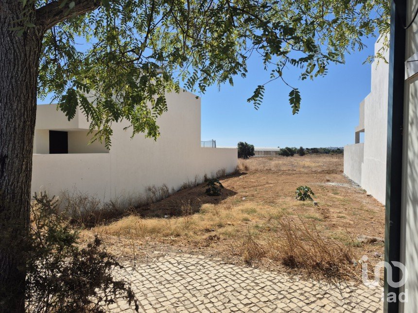 Terrain à Conceição e Estoi de 459 m²