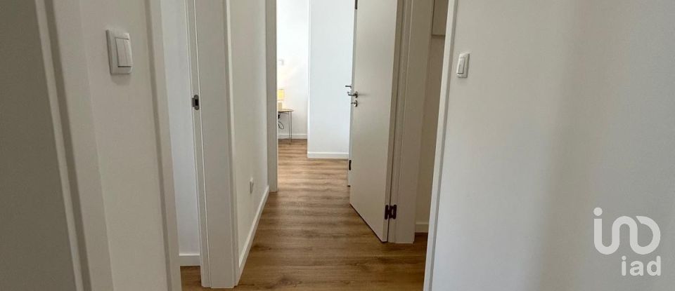 Apartment T3 in Benfica of 89 m²