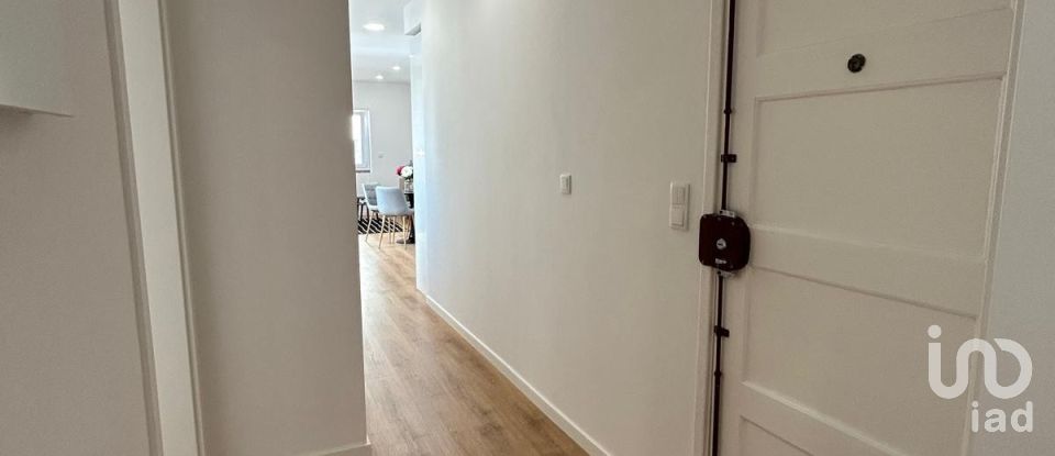 Apartment T3 in Benfica of 89 m²