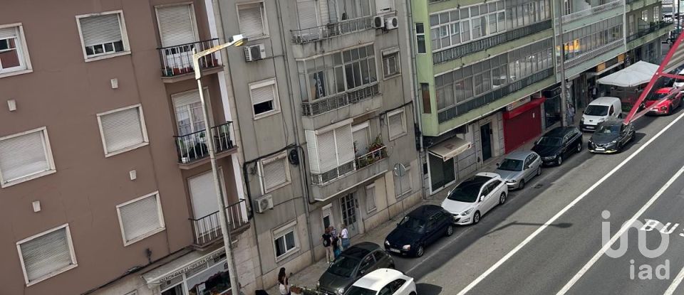 Apartment T3 in Benfica of 89 m²