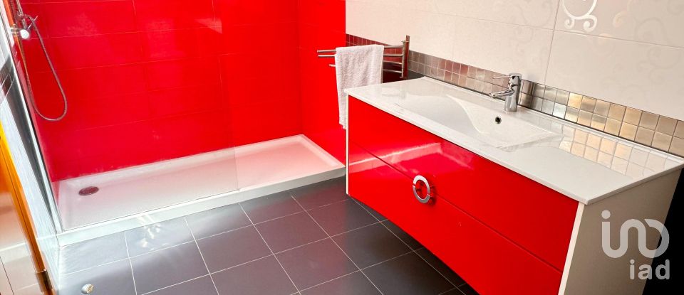 Casa T4 em A dos Cunhados e Maceira de 284 m²