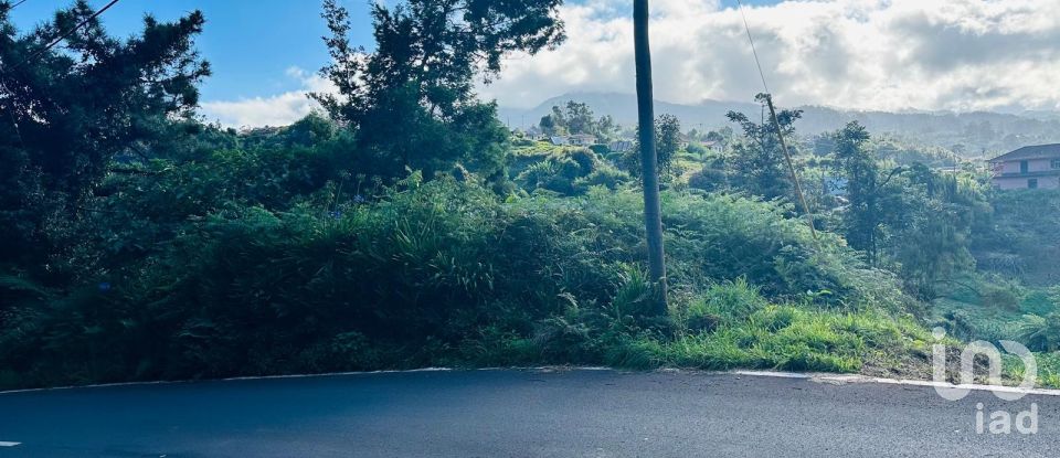 Terreno rústico em Santana de 2 370 m²