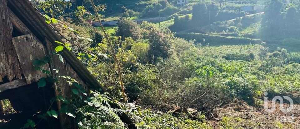 Terreno rústico em Santana de 2 370 m²