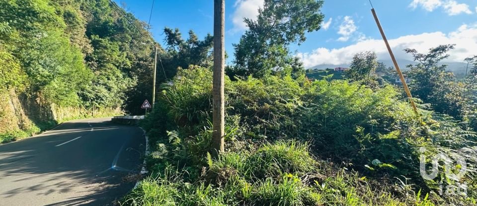 Terreno rústico em Santana de 2 370 m²