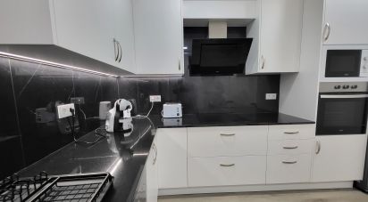 House T3 in Albufeira e Olhos de Água of 187 m²