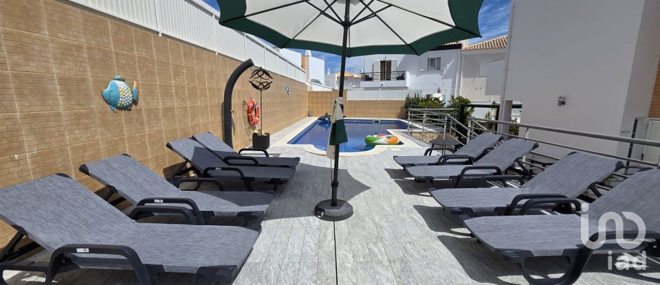 Maison T3 à Albufeira e Olhos de Água de 244 m²